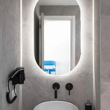 Astrum Luxury Aparthotel 4*