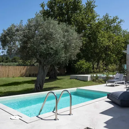 Astrum Luxury 보우르보우로우