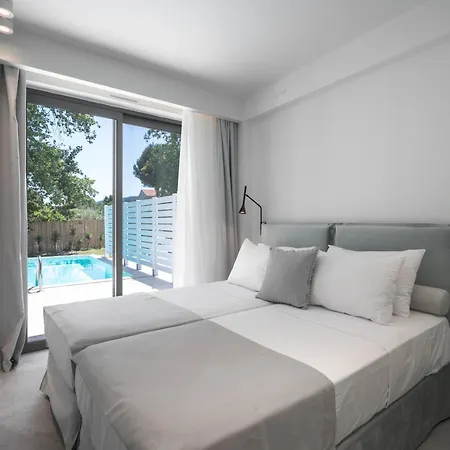 Astrum Luxury 4*