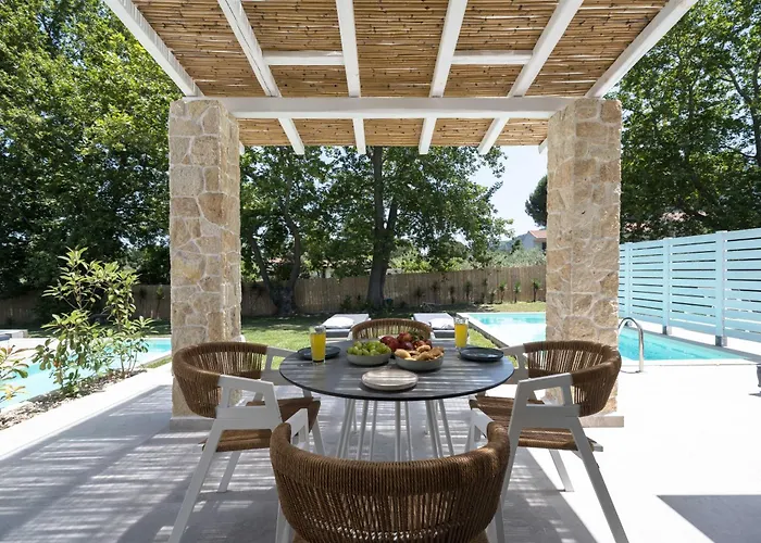 Apart-hotel Astrum Luxury