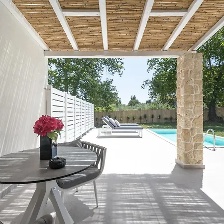 Astrum Luxury 4* Βουρβουρού