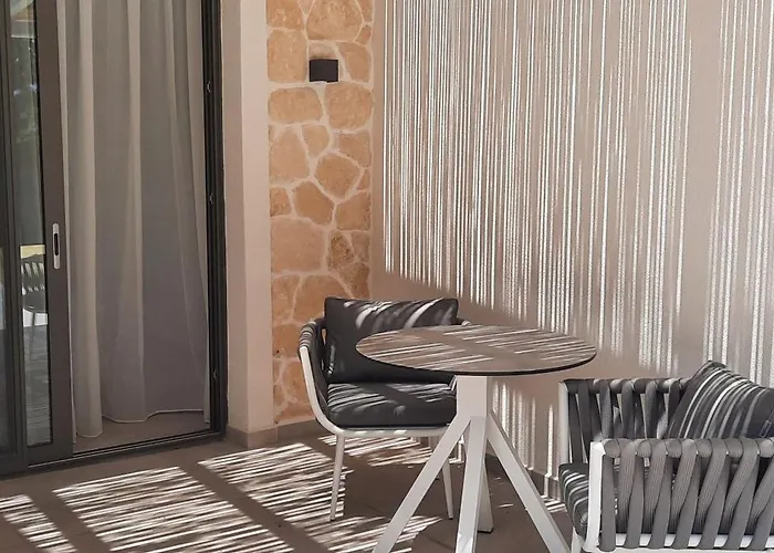 Astrum Luxury 아파트호텔 보우르보우로우